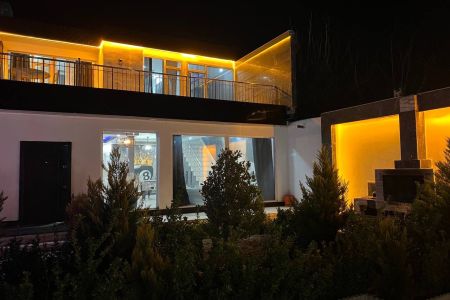 اجاره ویلا استخردار در چهارباغ - رمنده