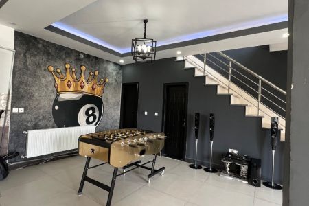اجاره ویلا استخردار در چهارباغ - رمنده