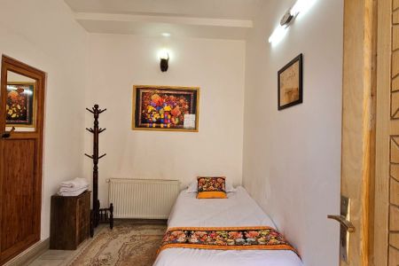 بوم گردی تاریخی در ساوه - زیبا صنم