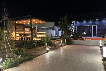 ویلا با استخر روباز در چهارباغ - اوغلان تپه