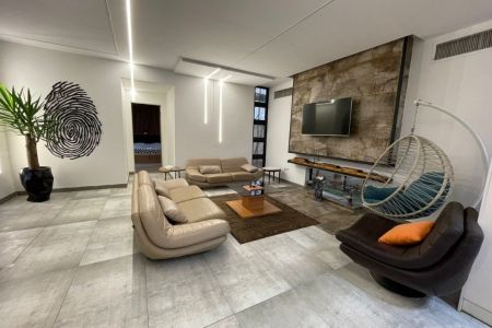 ویلا دوبلکس استخردار با زمین بازی در سهیلیه