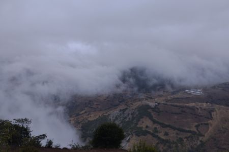 آپارتمان رو به کوه در حشمت آباد رودبار - ط ۲