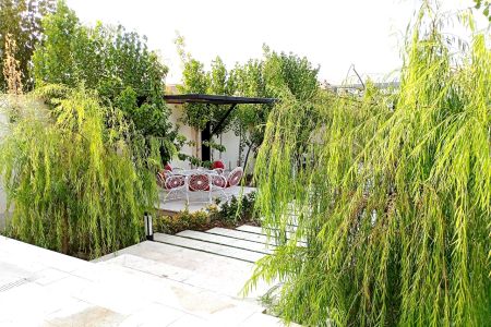 اجاره ویلا استخردار در چهارباغ - رمنده