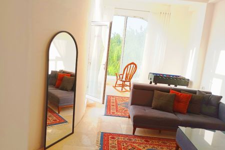 اجاره ویلا استخردار در چهارباغ - رمنده