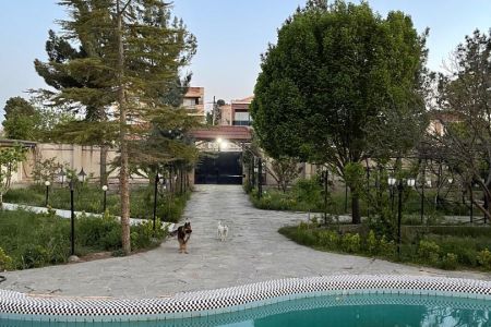 اجاره ویلا استخردار در شهرک زعفرانیه