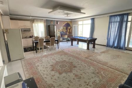 اجاره ویلا استخردار در چهارباغ - آغچه حصار