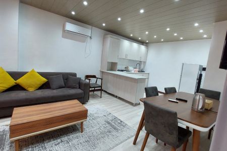 اجاره سوئیت دو خوابه در بندر انزلی - طبقه ۲