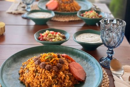 کلبه چوبی لب آب در بهشهر - امیرآباد