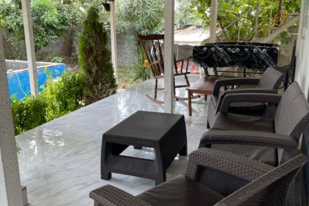 ویلا با بهارخواب در رشت - نم نم آباد