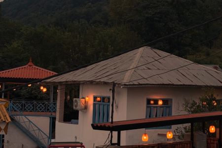 خانه روستایی استخردار در قلعه گردن تنکابن