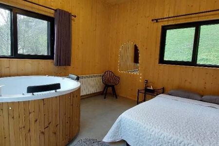 Renting a Swiss cottage in Rezvanshahr - Ardeh