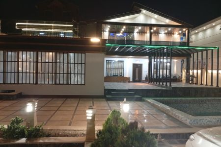 اجاره ویلا استخردار در چهارباغ - زعفرانیه