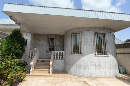 اجاره خانه ویلایی در رشت - سنگر - واحد ۲
