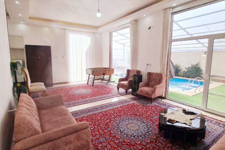 اجاره ویلا استخردار در چهارباغ - رونده