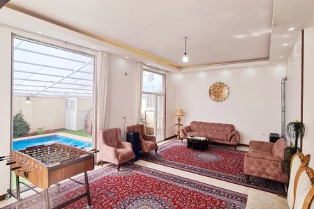 اجاره ویلا استخردار در چهارباغ - رونده