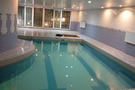 اجاره ویلا استخردار در چهارباغ - زعفرانیه