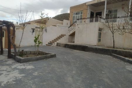 اجاره خانه ویلایی در باغ بهادران - صادق آباد