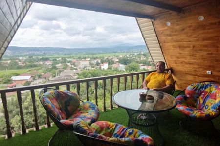 کوخ سویسری مع مسبح فی بابلکنار - امیرکلا