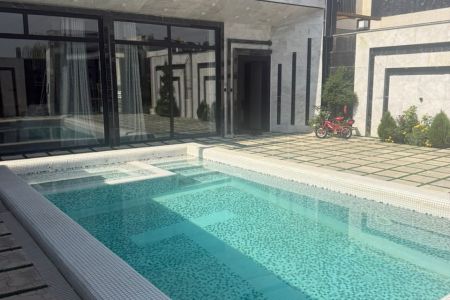 اجاره ویلا استخردار در چهارباغ