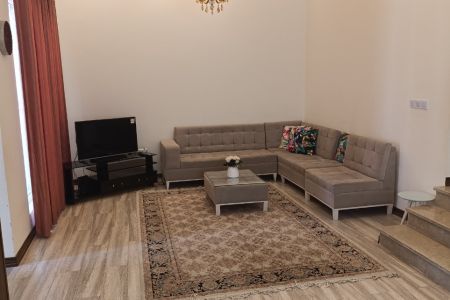 اجاره ویلا استخردار در چهارباغ - زکی آباد