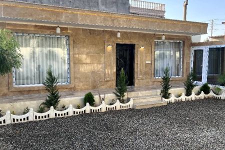 ویلا استخردار در چهارباغ - محمدآباد افشار