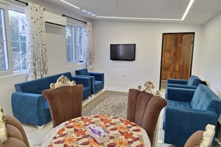 خانه با استخر ماهی در بندرانزلی - خمیران
