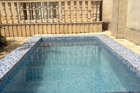 Booking a duplex villa with a pool in Shaft - Khasmakh