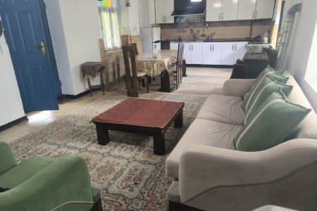 خانه روستایی حیاط دار در صومعه سرا - مرکیه
