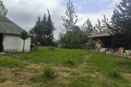 خانه روستایی حیاط دار در صومعه سرا - مرکیه