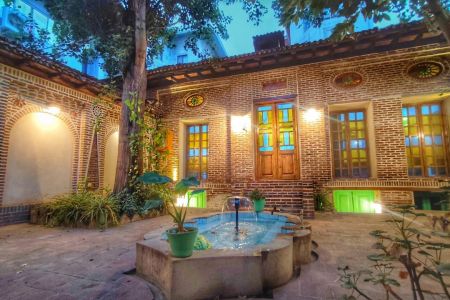 خانه سنتی تاریخی با معماری عصر قاجار در بابل