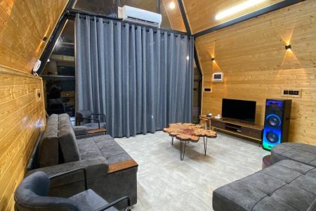 اجاره کلبه سوئیسی استخردار در زیرآب - سرخکلا