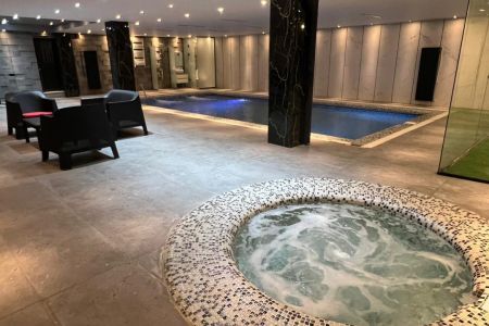 ویلا دوبلکس استخردار در چهارباغ - زعفرانیه