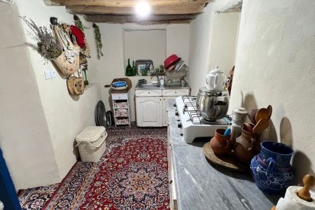 استئجار منزل ریفی فی لاریجان - اخا