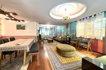 اجاره ویلا دو طبقه استخردار در چهارباغ