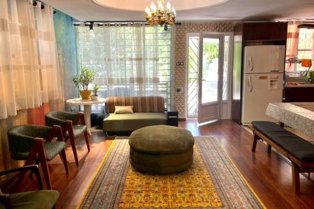 اجاره ویلا دو طبقه استخردار در چهارباغ