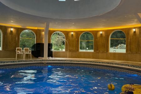 ویلا با استخر و جکوزی در لاهیجان - زمیدان