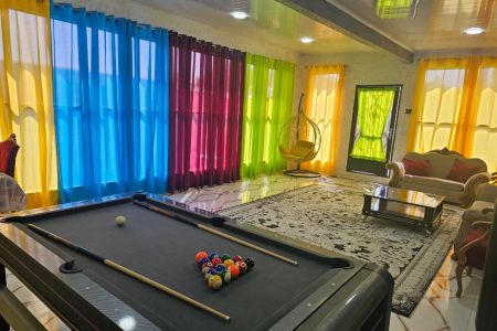 اجاره ویلا استخردار در چهارباغ - سنقرآباد