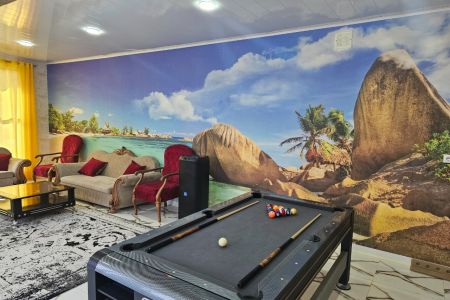 اجاره ویلا استخردار در چهارباغ - سنقرآباد
