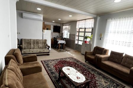 خانه ویلایی با حیاطی دلباز در خمام - چوکام