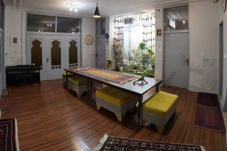 رزرو هاستل در اصفهان - اتاق مستر