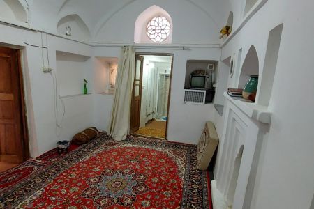 رزرو بوم گردی در اردستان - صدطاقچه
