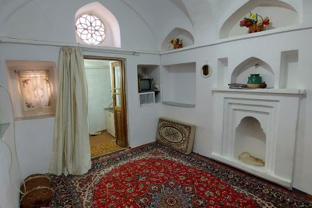 رزرو بوم گردی در اردستان - صدطاقچه