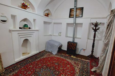 رزرو بوم گردی در اردستان - صدطاقچه