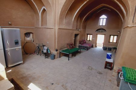 رزرو بوم گردی در اردستان - اتاق نظام الدین بیگ