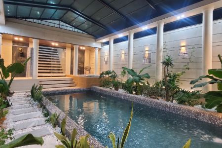 ویلا با استخر و گلخانه در کوهسار - ۵ خوابه