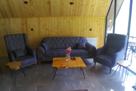 کلبه سوئیسی با وان جکوزی در رامسر - سورخانی