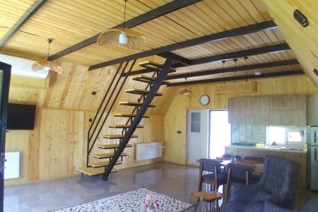 کلبه سوئیسی با وان جکوزی در رامسر - سورخانی