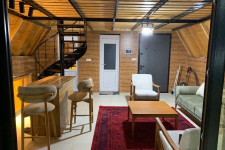 کلبه سوئیسی جنگلی در لفور - شارقلت