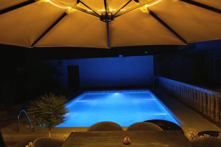 ویلا استخردار در چهارباغ - محمدآباد افشار