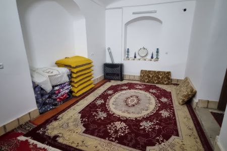 Booking an eco-lodge in Abuzeydabad - Hosseinabad - Madar